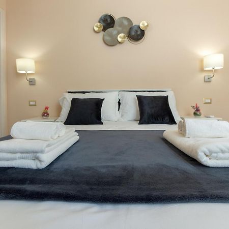 L'Affaccio Rooms - Lungomare Gallipoli Exterior photo