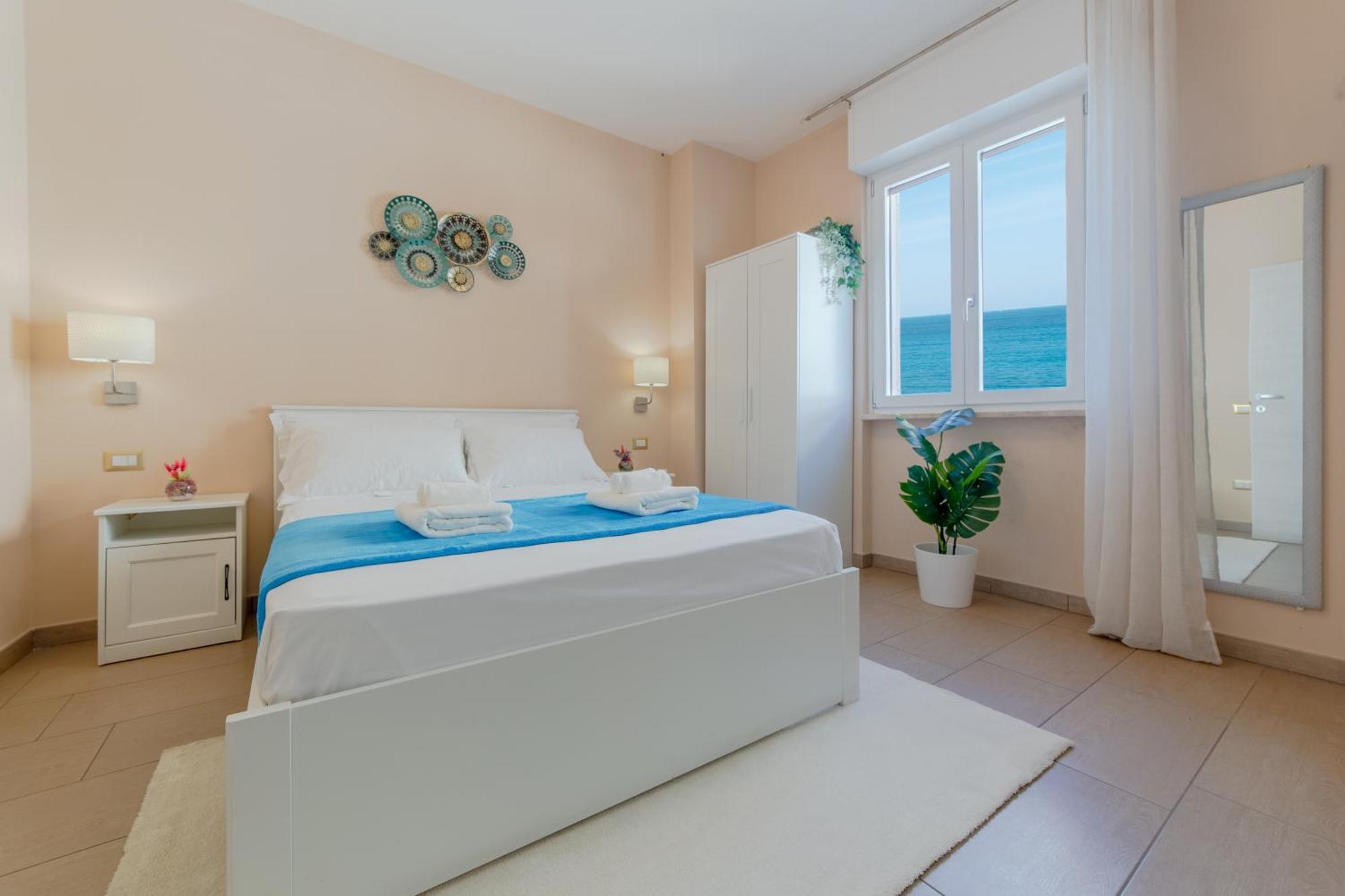 L'Affaccio Rooms - Lungomare Gallipoli Exterior photo